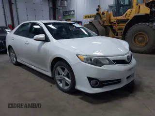 2012 Toyota Camry L with VIN 4T1BF1FK0CU201864, listed as a IAAI auction lot 41752526 with 162,376 mi miles. Bid and sale history available at carsss.com. Image 1.