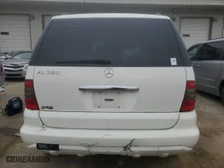 2005 Mercedes-Benz M-Class 3.7L with VIN 4JGAB57E35A557978, listed as a Copart auction lot 44210615 with 176,598 mi miles and Salvage Title. Bid and sale history available at carsss.com. Image 6.