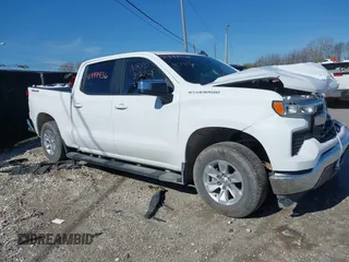 2024 Chevrolet Silverado 1500 LT with VIN 2GCUDDED7R1254458, listed as a IAAI auction lot 41999936 with 3,831 mi miles. Bid and sale history available at carsss.com. Image 13.
