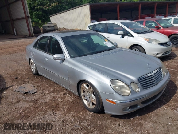 2003 Mercedes-Benz E 500 z VIN WDBUF70J73A332919, wystawiony jako IAAI lot #42477689 z przebiegiem Nie podano mil oraz . Historia ofert i sprzedaży dostępna na DreamBid. Obrazek 1.