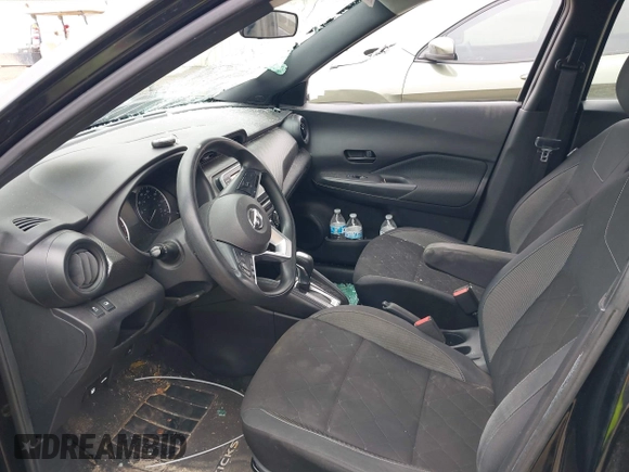 2019 Nissan Kicks SV with VIN 3N1CP5CU8KL533193, listed as a IAAI auction lot 40971451 with 42,381 mi miles. Bid and sale history available at carsss.com. Image 5.