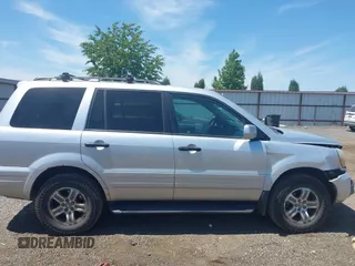 2005 Honda Pilot EX-L z VIN 5FNYF18595B052680, wystawiony jako IAAI lot #42473681 z przebiegiem 280 291 mil mil oraz . Historia ofert i sprzedaży dostępna na DreamBid. Obrazek 13.