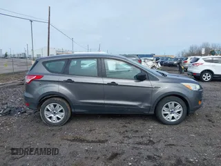 2013 Ford Escape S with VIN 1FMCU0F72DUB93249, listed as a IAAI auction lot 42009262 with 183,573 mi miles. Bid and sale history available at carsss.com. Image 13.