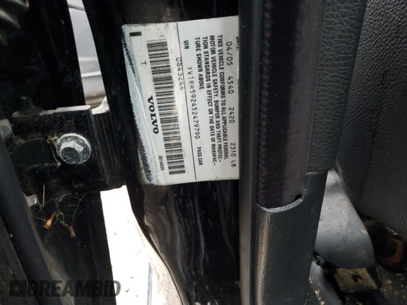 2005 Volvo S60 with VIN YV1RH592452479790, listed as a Copart auction lot 48453315 with 198,242 mi miles and Salvage Title. Bid and sale history available at carsss.com. Image 15.
