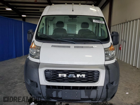 2019 Ram ProMaster Cargo with VIN 3C6TRVBG1KE547404, listed as a Copart auction lot 52637575 with 112,929 mi miles and Clean Title. Bid and sale history available at DreamBid. Image 5.