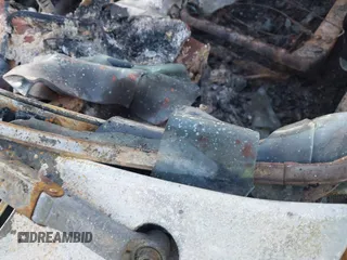 1994 Toyota Pickup DLX z VIN JT4VN13DXR5147115, wystawiony jako IAAI lot #41633548 z przebiegiem Nie podano mil oraz . Historia ofert i sprzedaży dostępna na DreamBid. Obrazek 9.