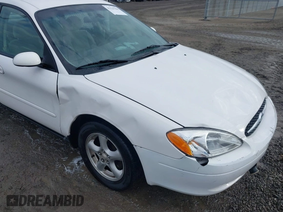 2002 Ford Taurus SES Standard with VIN 1FAFP55U12A184513, listed as a IAAI auction lot 41125306 with 241,896 mi miles. Bid and sale history available at carsss.com. Image 6.