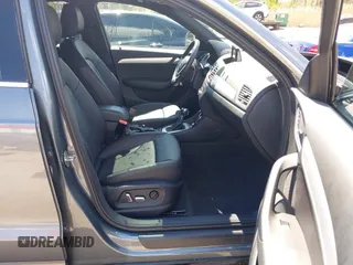 2017 Audi Q3 Premium Plus z VIN WA1JCCFS5HR003127, wystawiony jako IAAI lot #42060877 z przebiegiem 78 881 mil mil oraz . Historia ofert i sprzedaży dostępna na DreamBid. Obrazek 5.
