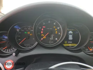 2016 Porsche Cayenne z VIN WP1AA2A26GLA09807, wystawiony jako Copart lot #59619335 z przebiegiem 102 327 mil mil oraz Szkoda całkowita • Salvage title. Historia ofert i sprzedaży dostępna na DreamBid. Obrazek 9.