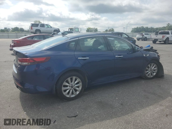 2018 Kia Optima S z VIN 5XXGT4L33JG226861, wystawiony jako Copart lot #60978105 z przebiegiem Nie podano mil oraz Szkoda całkowita • Salvage title. Historia ofert i sprzedaży dostępna na DreamBid. Obrazek 3.