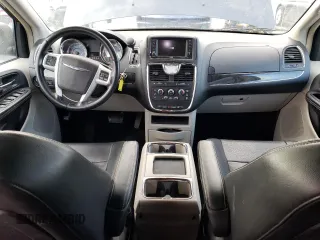 2015 Chrysler Town & Country LX with VIN 2C4RC1AG6FR675771, listed as a Copart auction lot 82665674 with 146,636 mi miles and Salvage Title. Bid and sale history available at carsss.com. Image 8.