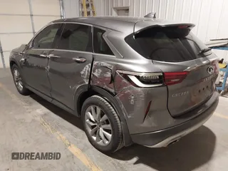 2021 Infiniti QX50 Pure z VIN 3PCAJ5AA9MF111207, wystawiony jako IAAI lot #41625947 z przebiegiem Nie podano mil oraz . Historia ofert i sprzedaży dostępna na DreamBid. Obrazek 3.