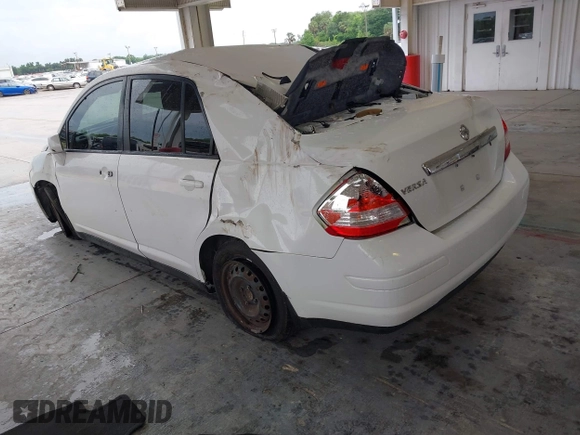 2010 Nissan Versa S с VIN 3N1BC1AP8AL391813, выставлен на аукционе IAAI как лот 42224883 с пробегом 103 839 миль миль и . История ставок и продаж доступна на DreamBid. Изображение 3.