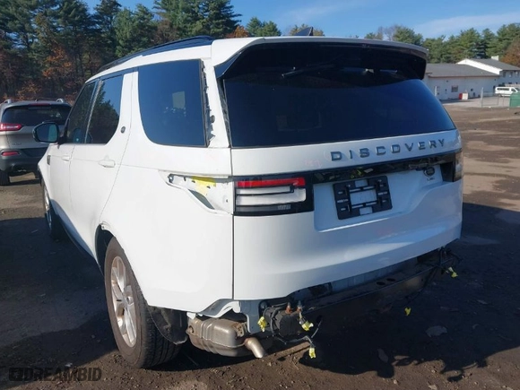 2018 Land Rover Discovery SE with VIN SALRG2RV3JA065359, listed as a IAAI auction lot 40677597 with 52,190 mi miles. Bid and sale history available at carsss.com. Image 6.