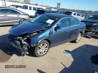 2007 Volkswagen Jetta 2.5 with VIN 3VWSF71K57M097684, listed as a IAAI auction lot 41215438 with 191,389 mi miles and . Bid and sale history available at DreamBid. Image 18.