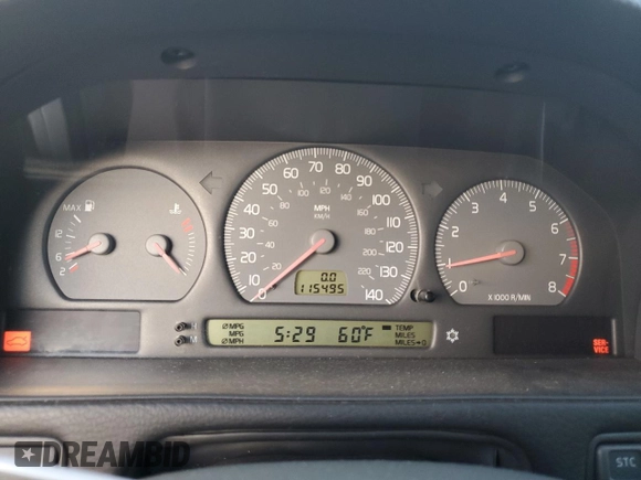 2000 Volvo V70 with VIN YV1LW61JXY2644752, listed as a Copart auction lot 80972004 with 115,495 mi miles and Clean Title. Bid and sale history available at carsss.com. Image 9.