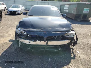 2016 BMW M3 z VIN WBS8M9C51G5D31665, wystawiony jako Copart lot #56202635 z przebiegiem 75 785 mil mil oraz Szkody całkowita. Historia ofert i sprzedaży dostępna na DreamBid. Obrazek 5.