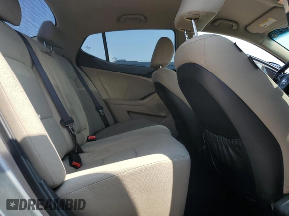 2014 Kia Optima LX z VIN KNAGM4A78E5481631, wystawiony jako Copart lot #59147915 z przebiegiem 190 902 mil mil oraz Szkoda całkowita • Salvage title. Historia ofert i sprzedaży dostępna na DreamBid. Obrazek 10.