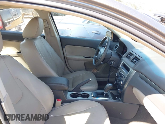 2010 Ford Fusion SEL with VIN 3FAHP0JG1AR297264, listed as a IAAI auction lot 41882838 with 169,598 mi miles. Bid and sale history available at carsss.com. Image 5.