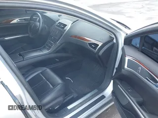 2014 Lincoln MKZ with VIN 3LN6L2G99ER808853, listed as a IAAI auction lot 42157083 with 157,696 mi miles. Bid and sale history available at carsss.com. Image 5.