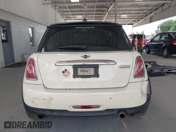 2012 MINI Hardtop with VIN WMWSU3C59CT541943, listed as a IAAI auction lot 42107901 with 139,230 mi miles and . Bid and sale history available at DreamBid. Image 17.