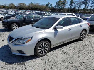 2017 Nissan Altima SV z VIN 1N4AL3AP3HC208947, wystawiony jako Copart lot #49594815 z przebiegiem 184 894 mil mil oraz Szkoda całkowita • Salvage title. Historia ofert i sprzedaży dostępna na DreamBid. Obrazek 1.