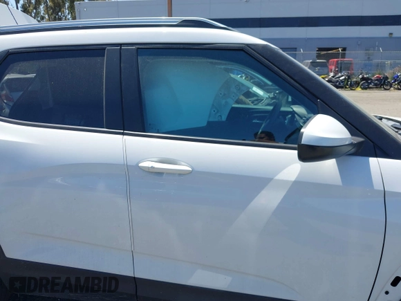 2023 Chevrolet TrailBlazer LT with VIN KL79MRSL5PB190333, listed as a IAAI auction lot 42040673 with 43,209 mi miles and . Bid and sale history available at DreamBid. Image 14.