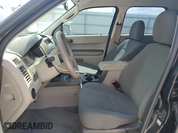 2009 Ford Escape XLS с VIN 1FMCU02709KD00730, выставлен на аукционе Copart как лот 54524405 с пробегом 120 523 миль миль и Списание • Salvage title. История ставок и продаж доступна на DreamBid. Изображение 7.