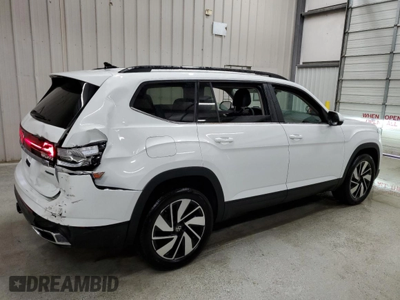 2025 Volkswagen Atlas SE z VIN 1V2HR2CA8SC502389, wystawiony jako Copart lot #51980025 z przebiegiem 10 753 mil mil oraz Czysty tytuł • Clean title. Historia ofert i sprzedaży dostępna na DreamBid. Obrazek 3.