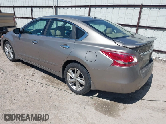 2013 Nissan Altima SV with VIN 1N4AL3AP0DN558180, listed as a IAAI auction lot 41739869 with 232,134 mi miles and . Bid and sale history available at carsss.com. Image 3.