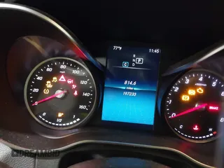 2020 Mercedes-Benz GLC 300 z VIN WDC0J8EBXLF723176, wystawiony jako IAAI lot #42424969 z przebiegiem 197 233 mil mil oraz . Historia ofert i sprzedaży dostępna na DreamBid. Obrazek 7.