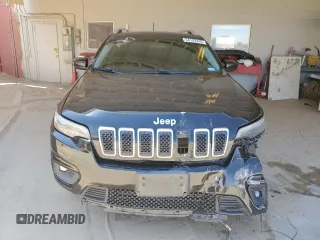 2019 Jeep Cherokee Latitude z VIN 1C4PJLCB0KD340500, wystawiony jako Copart lot #54193245 z przebiegiem 138 517 mil mil oraz Szkoda całkowita • Salvage title. Historia ofert i sprzedaży dostępna na DreamBid. Obrazek 5.
