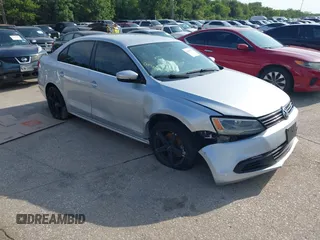 2013 Volkswagen Jetta SE with VIN 3VWDP7AJ7DM282456, listed as a IAAI auction lot 42664312 with 175,075 mi miles and . Bid and sale history available at DreamBid. Image 1.