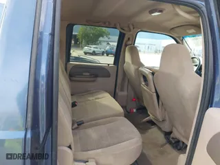 2004 Ford Super Duty F-250 XL with VIN 1FTNW21P14EB07031, listed as a IAAI auction lot 41615020 with 272,861 mi miles. Bid and sale history available at carsss.com. Image 8.