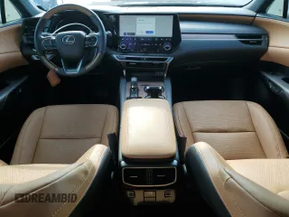 2023 Lexus RX 350h z VIN 2T2BBMCA3PC019829, wystawiony jako Copart lot #56878215 z przebiegiem 11 700 mil mil oraz Szkoda całkowita • Salvage title. Historia ofert i sprzedaży dostępna na DreamBid. Obrazek 8.