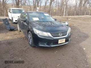 2014 Honda Accord LX z VIN 1HGCR2F34EA114960, wystawiony jako IAAI lot #41667652 z przebiegiem 117 834 mil mil oraz . Historia ofert i sprzedaży dostępna na DreamBid. Obrazek 1.