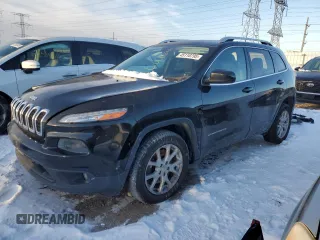 2016 Jeep Cherokee Latitude with VIN 1C4PJLCS9GW264514, listed as a Copart auction lot 45118795 with 117,785 mi miles and Salvage Title. Bid and sale history available at carsss.com. Image 1.