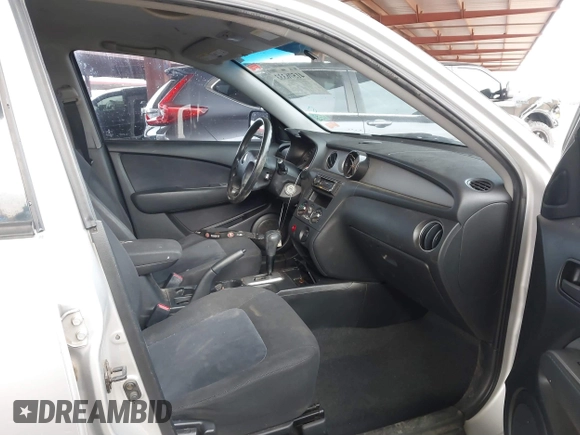 2003 Mitsubishi Outlander LS with VIN JA4LX31G33U120467, listed as a IAAI auction lot 41576333 with 185,576 mi miles. Bid and sale history available at carsss.com. Image 5.