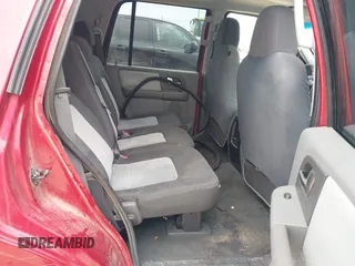 2004 Ford Expedition Special Service with VIN 1FMPU15L84LB03114, listed as a IAAI auction lot 41303228 with 163,463 mi miles. Bid and sale history available at carsss.com. Image 8.