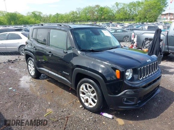 2017 Jeep Renegade Latitude with VIN ZACCJABB2HPG07439, listed as a IAAI auction lot 42092602 with 119,364 mi miles. Bid and sale history available at carsss.com. Image 1.