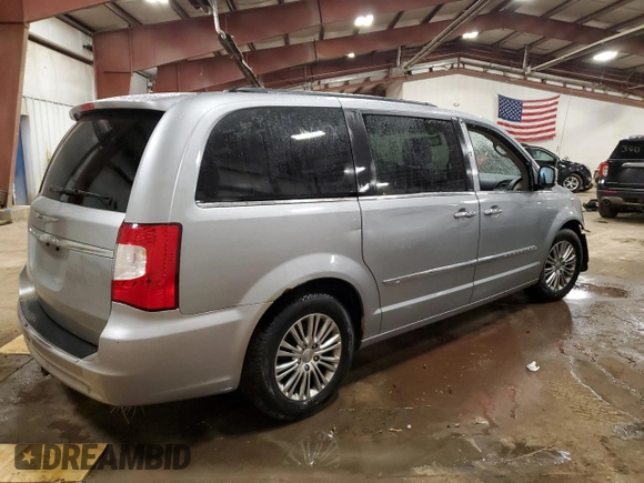 2014 Chrysler Town & Country Touring-L with VIN 2C4RC1CG5ER199878, listed as a Copart auction lot 46840505 with 223,975 mi miles and Clean Title. Bid and sale history available at carsss.com. Image 3.