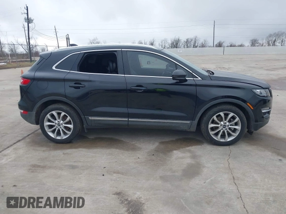 2019 Lincoln MKC Select with VIN 5LMCJ2C99KUL52725, listed as a IAAI auction lot 41512726 with 119,422 mi miles and . Bid and sale history available at DreamBid. Image 13.