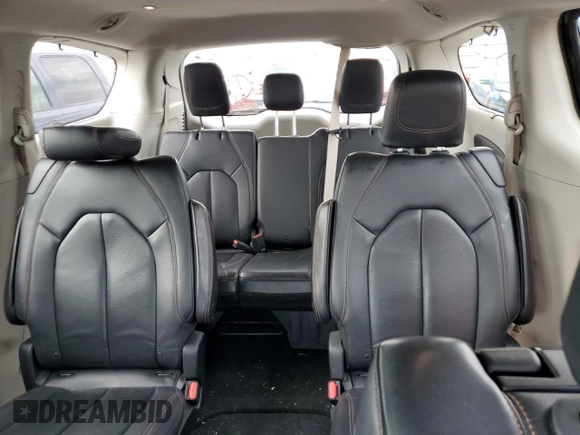 2018 Chrysler Pacifica Touring L Plus z VIN 2C4RC1EG0JR130216, wystawiony jako Copart lot #50778905 z przebiegiem 96 130 mil mil oraz Szkoda całkowita • Salvage title. Historia ofert i sprzedaży dostępna na DreamBid. Obrazek 10.