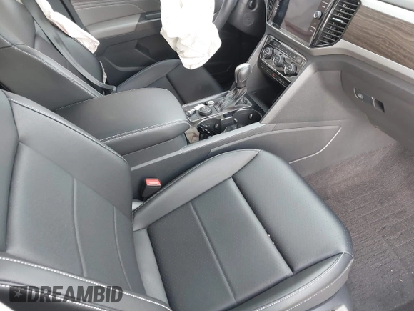 2022 Volkswagen Atlas SE with VIN 1V2HR2CAXNC556491, listed as a IAAI auction lot 41998305 with 12,310 mi miles and . Bid and sale history available at DreamBid. Image 5.