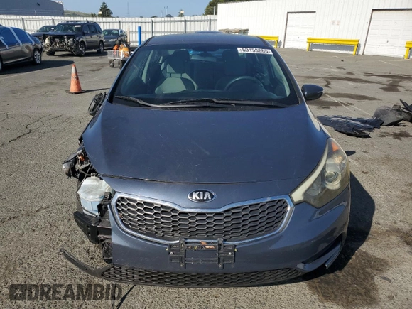 2016 Kia Forte LX z VIN KNAFX4A6XG5508678, wystawiony jako Copart lot #59153665 z przebiegiem 110 120 mil mil oraz Szkoda całkowita • Salvage title. Historia ofert i sprzedaży dostępna na DreamBid. Obrazek 5.