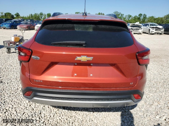 2024 Chevrolet Trax LT with VIN KL77LHE28RC113332, listed as a Copart auction lot 52132635 with 10,157 mi miles and Salvage Title. Bid and sale history available at carsss.com. Image 6.