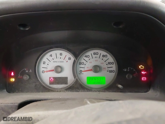 2005 Ford Escape XLT with VIN 1FMYU93165KA74210, listed as a IAAI auction lot 41388896 with 209,807 mi miles. Bid and sale history available at carsss.com. Image 7.