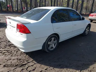 2004 Honda Civic EX with VIN 2HGES26824H574322, listed as a IAAI auction lot 41563129 with 179,397 mi miles. Bid and sale history available at carsss.com. Image 4.