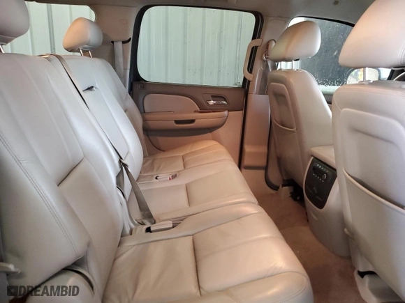 2010 Chevrolet Suburban LT with VIN 1GNUKJE34AR255792, listed as a Copart auction lot 44671055 with 147,366 mi miles and Clean Title. Bid and sale history available at carsss.com. Image 11.