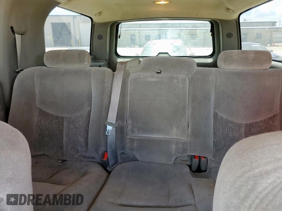 2005 Chevrolet Suburban LT with VIN 3GNEC16Z95G257855, listed as a Copart auction lot 61812335 with 188,511 mi miles and Salvage title. Bid and sale history available at DreamBid. Image 10.